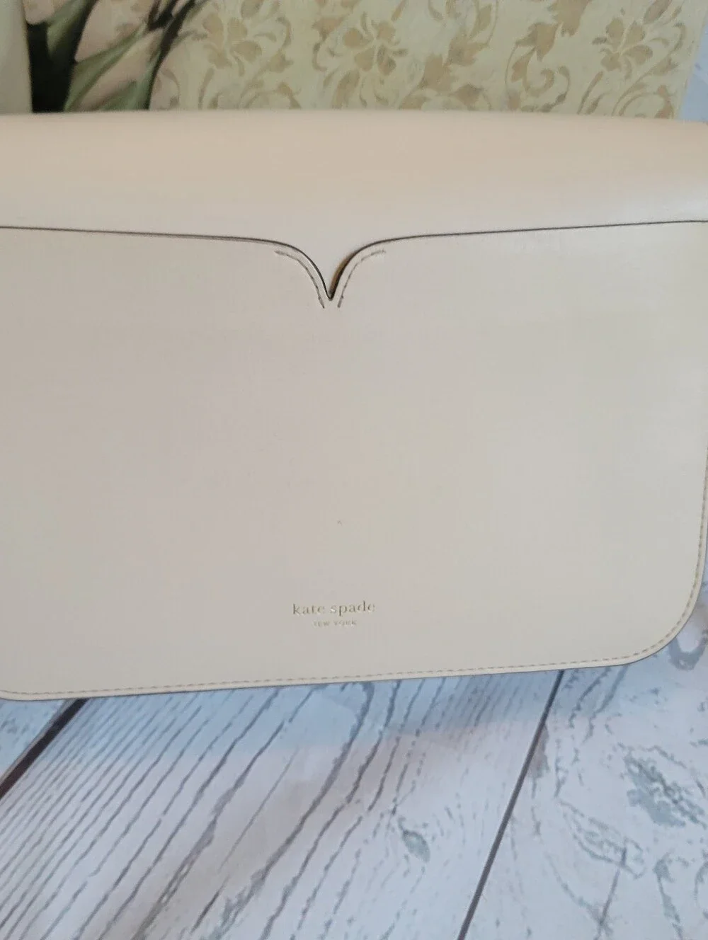 kate spade Nicola Cream Twist Lock Medium Crossbody Shoulder Bag